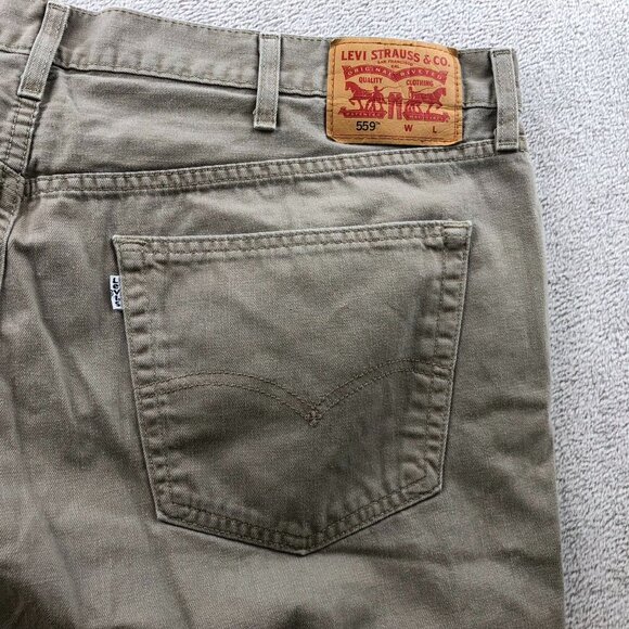 Levi's Mens Pants Size 44x29 Hemmed 559 Khaki Straight Relaxed Classic Casual Po - Picture 10 of 14